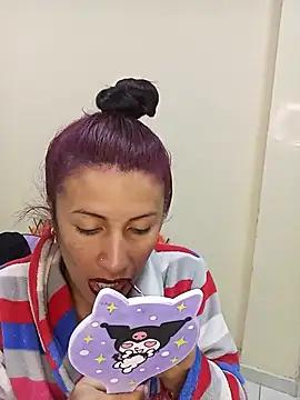 karinnahotdirty online show from 11-19-25, 09:59