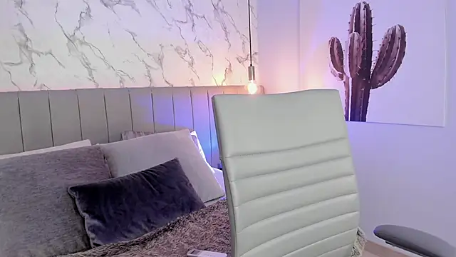 Karlla Brown online show from 01-14-26, 01:06