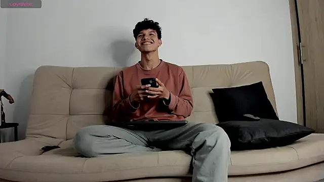 2Amateur Guys online show from 10-13-25, 11:27