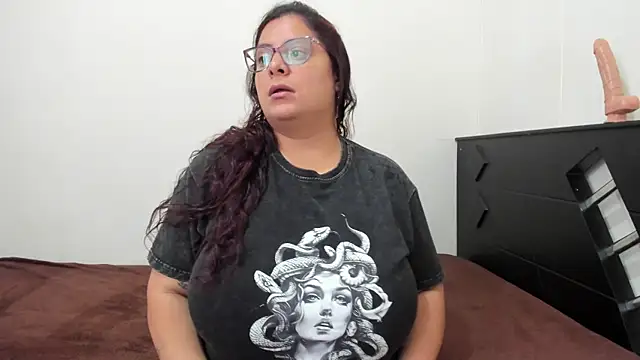 Snapshot of from_heaven1 chatting on 11-24-25, 07:13 from heaven1 online show from 11-24-25, 07:13