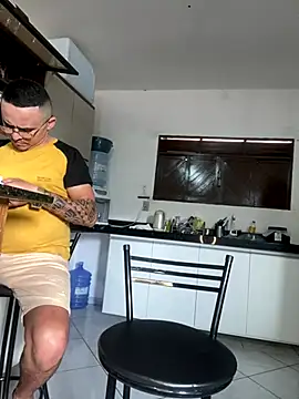 Snapshot of jack_y_tokyo chatting on 10-09-25, 10:13 jack y tokyo online show from 10-09-25, 10:13