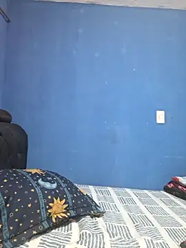 Hanna Kieran online show from 11-14-25, 01:26