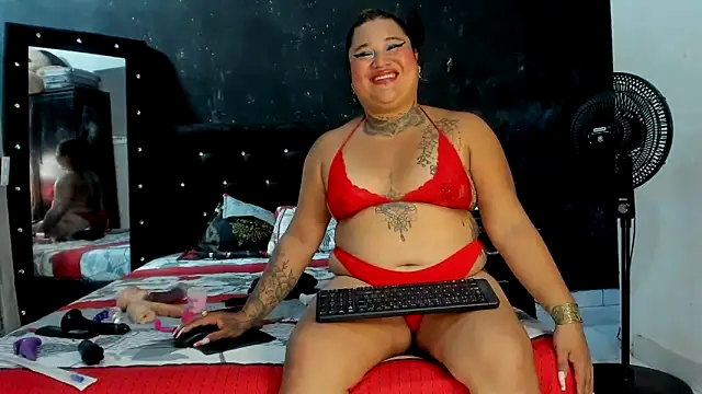 Snapshot of Kat_Valen chatting on 11-17-25, 09:09 Kat Valen online show from 11-17-25, 09:09