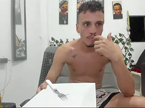 Snapshot of Latins_Boss chatting on 06-02-26, 01:29 Latins Boss online show from 06-02-26, 01:29