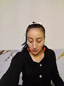 Snapshot of Oriana111 chatting on 06-02-26, 03:08 Oriana111 online show from 06-02-26, 03:08