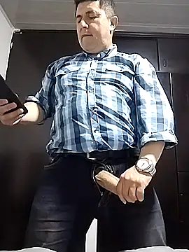 BigCristh79 online show from 10-06-25, 08:17