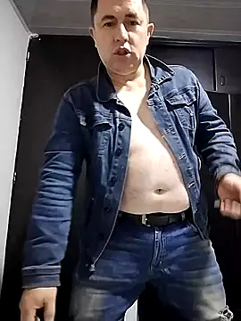 BigCristh79 online show from 02-16-26, 07:32