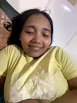 Snapshot of effie_castroo chatting on 11-01-25, 04:25 effie castroo online show from 11-01-25, 04:25