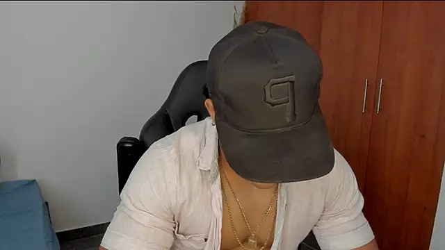 Evansdark1 online show from 04-07-26, 10:31