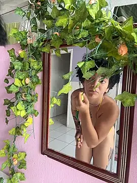 CamillyBlum online show from 10-31-25, 02:40