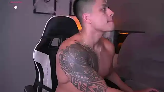 tyler muscle1 online show from 10-22-25, 01:17