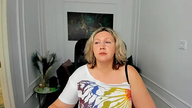 NinaStarle online show from 06-15-26, 04:15