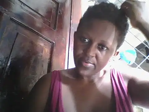 Snapshot of Sweetdate_ chatting on 10-24-25, 12:56 Sweetdate  online show from 10-24-25, 12:56