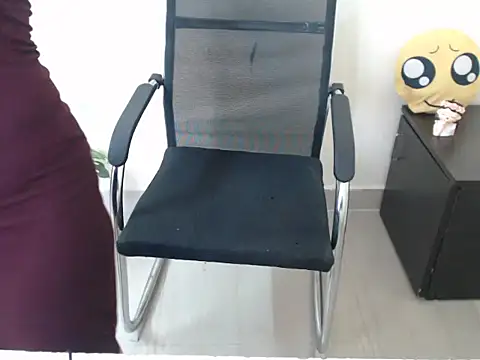 anika bold online show from 09-10-25, 02:44