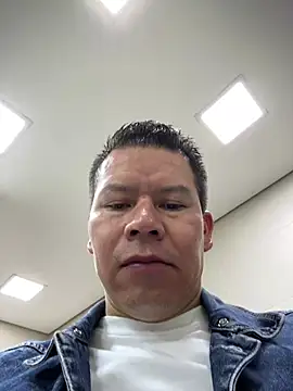 Manu0586 online show from 02-05-26, 11:04