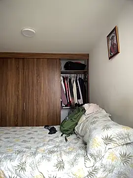 Manu0586 online show from 04-28-26, 05:29