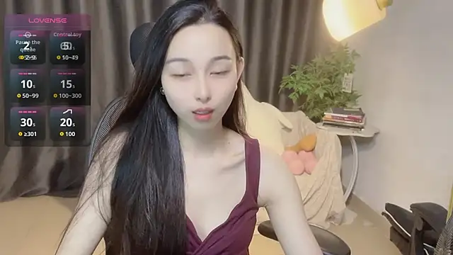 Yin-LL online show from 10-11-25, 04:38