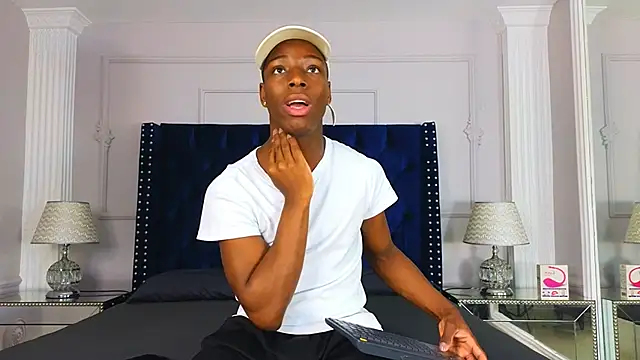 CharlesBrown  online show from 04-26-26, 03:32