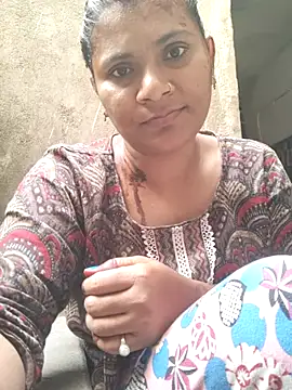 couple 71 online show from 12-05-25, 06:33