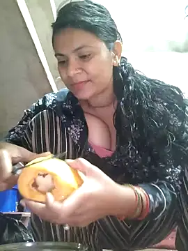 couple 71 online show from 02-15-26, 05:04