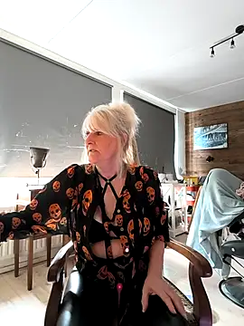 Snapshot of SexyKato001 chatting on 10-19-25, 10:49 SexyKato001 online show from 10-19-25, 10:49