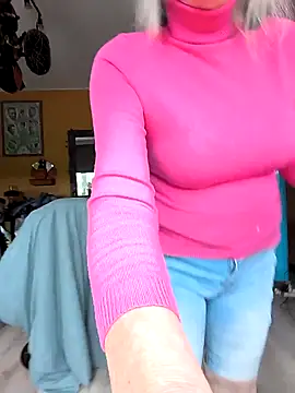 Snapshot of SexyKato001 chatting on 10-24-25, 12:34 SexyKato001 online show from 10-24-25, 12:34