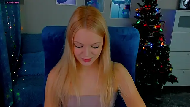 Snapshot of KatherineePierce chatting on 12-17-25, 04:46 KatherineePierce online show from 12-17-25, 04:46