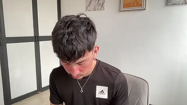 sweettaaron01 online show from 02-10-26, 06:12