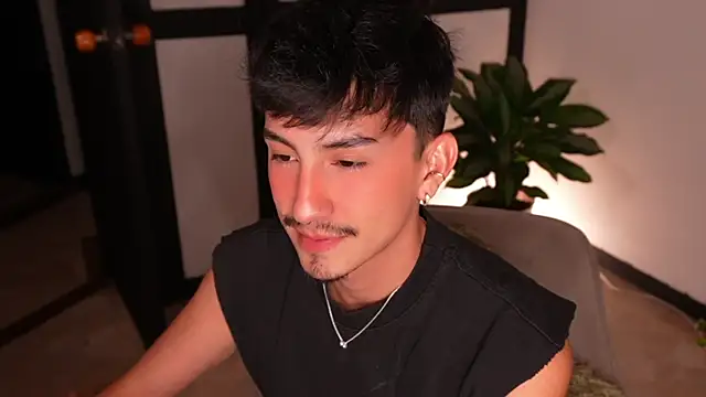 sweettaaron01 online show from 07-15-26, 12:38