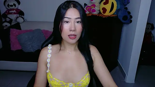 evelyn ch  online show from 10-21-25, 02:18