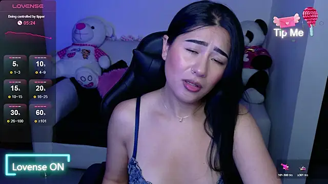 evelyn ch  online show from 11-07-25, 11:10