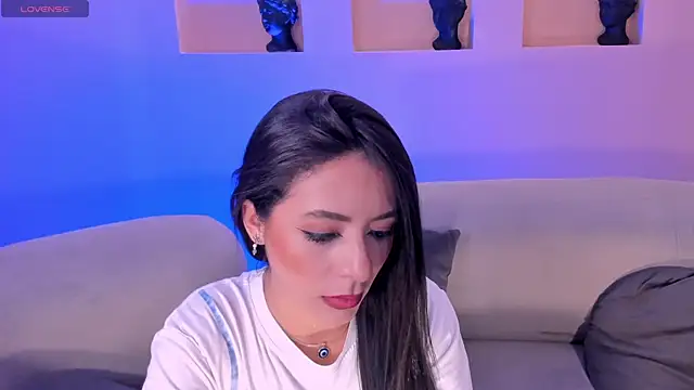 Snapshot of IsabellaMoreau chatting on 09-12-25, 07:58 IsabellaMoreau online show from 09-12-25, 07:58