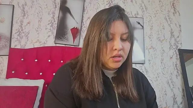 Snapshot of Larissa_Antonella chatting on 05-20-26, 03:45 Larissa Antonella online show from 05-20-26, 03:45