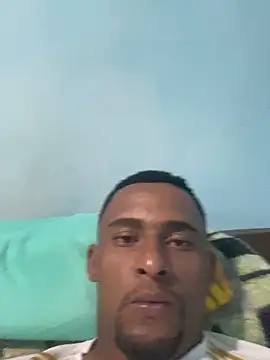 Snapshot of freedmar chatting on 12-21-25, 03:08 freedmar online show from 12-21-25, 03:08