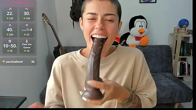 Snapshot of natt_op chatting on 10-08-25, 08:28 natt op online show from 10-08-25, 08:28