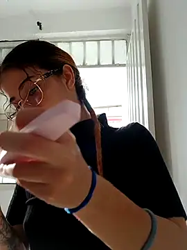 Snapshot of star_shooting8 chatting on 10-07-25, 09:34 star shooting8 online show from 10-07-25, 09:34