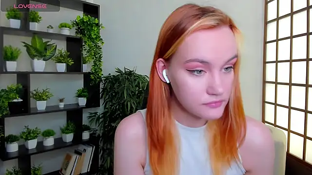 Ida FaneStain online show from 10-19-25, 02:45