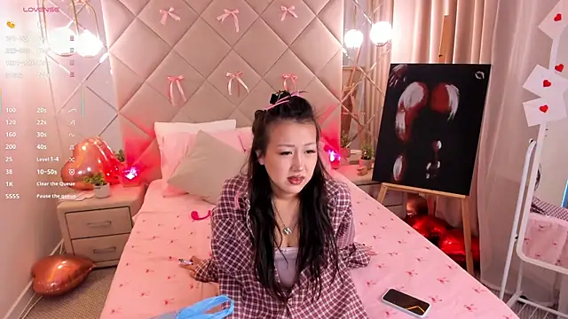 Nelly Kimm online show from 03-01-26, 01:18