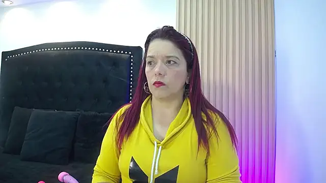 Snapshot of VeronicaBlake chatting on 05-02-26, 01:16 VeronicaBlake online show from 05-02-26, 01:16