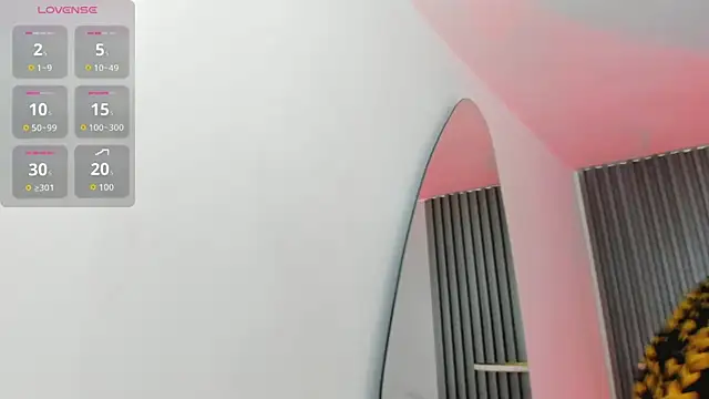 Snapshot of kiaratentation chatting on 10-08-25, 08:39 kiaratentation online show from 10-08-25, 08:39