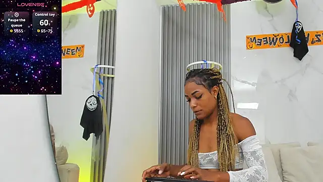 Snapshot of kiaratentation chatting on 11-05-25, 07:47 kiaratentation online show from 11-05-25, 07:47