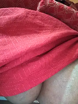 Dassing strip couple online show from 04-19-26, 08:24