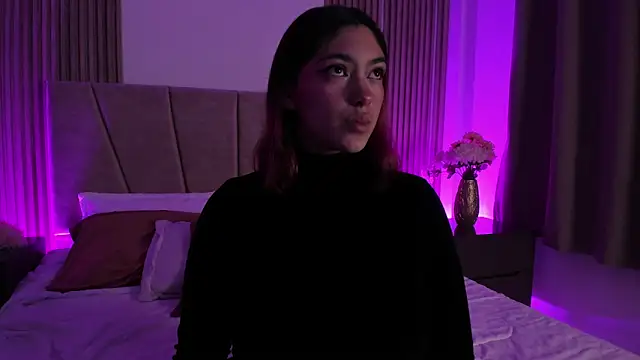 Victoria Beaumont online show from 04-27-26, 11:52