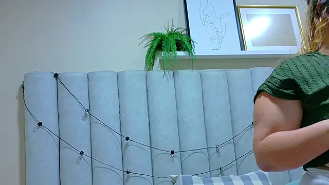 JenaCooper  online show from 02-05-26, 02:49