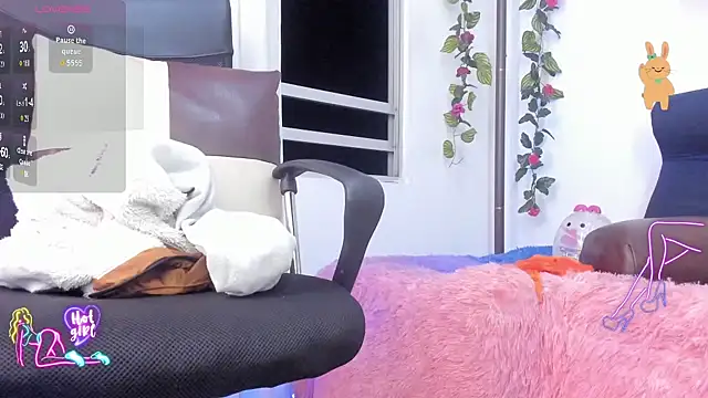 miaroberts69 online show from 04-12-26, 01:10