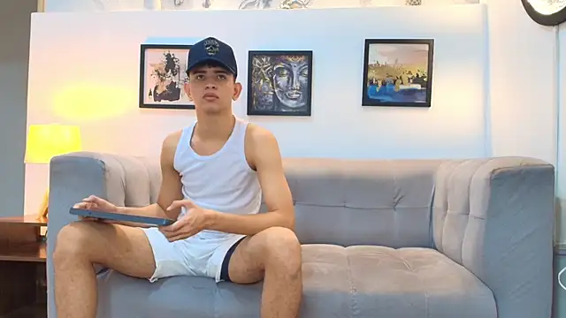 TWINKS FRIENDS online show from 02-20-26, 01:22