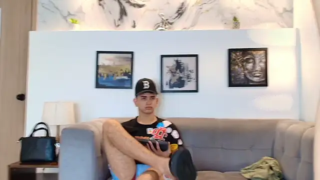 TWINKS FRIENDS online show from 03-06-26, 01:29