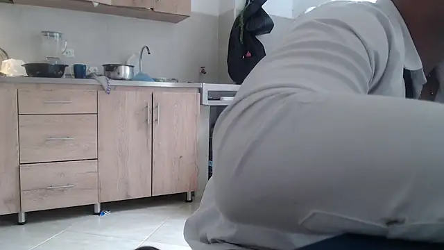 Hiroshi Shen online show from 04-29-26, 03:38