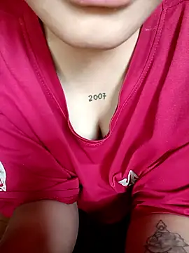 Snapshot of memeto_sexy chatting on 10-19-25, 01:50 memeto sexy online show from 10-19-25, 01:50