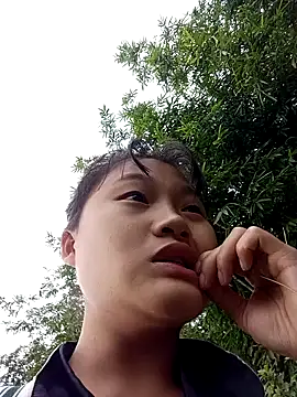 Snapshot of memeto_sexy chatting on 10-28-25, 12:14 memeto sexy online show from 10-28-25, 12:14